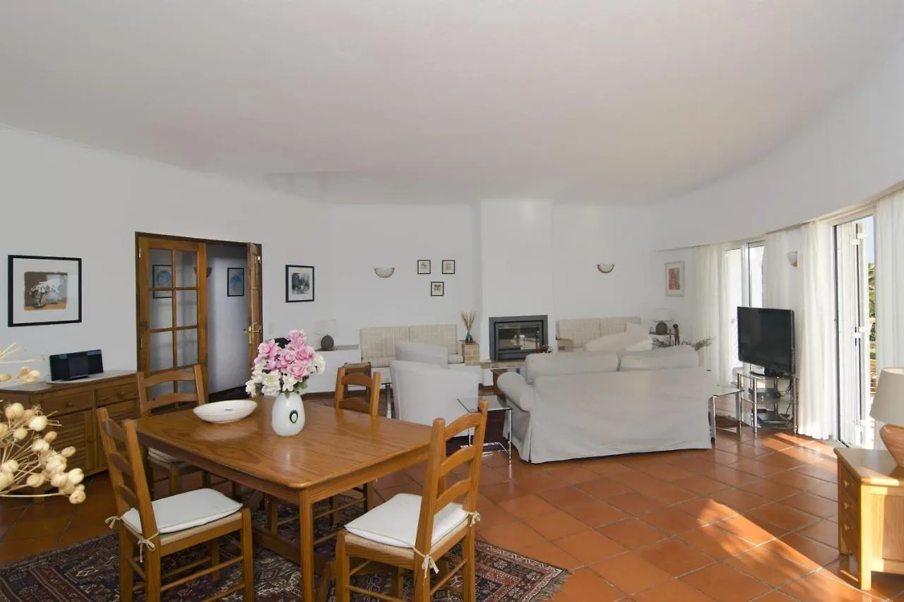 Villa Camena, Private Pool, Sea View, Residential Area Outside Of The Village Praia Da Luz